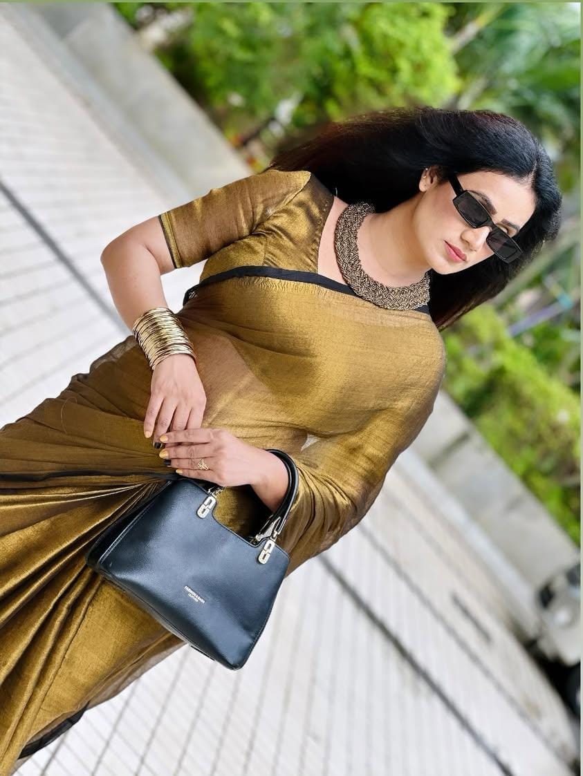 RAAGA GOLD HANDLOOM TISSUE SAREE