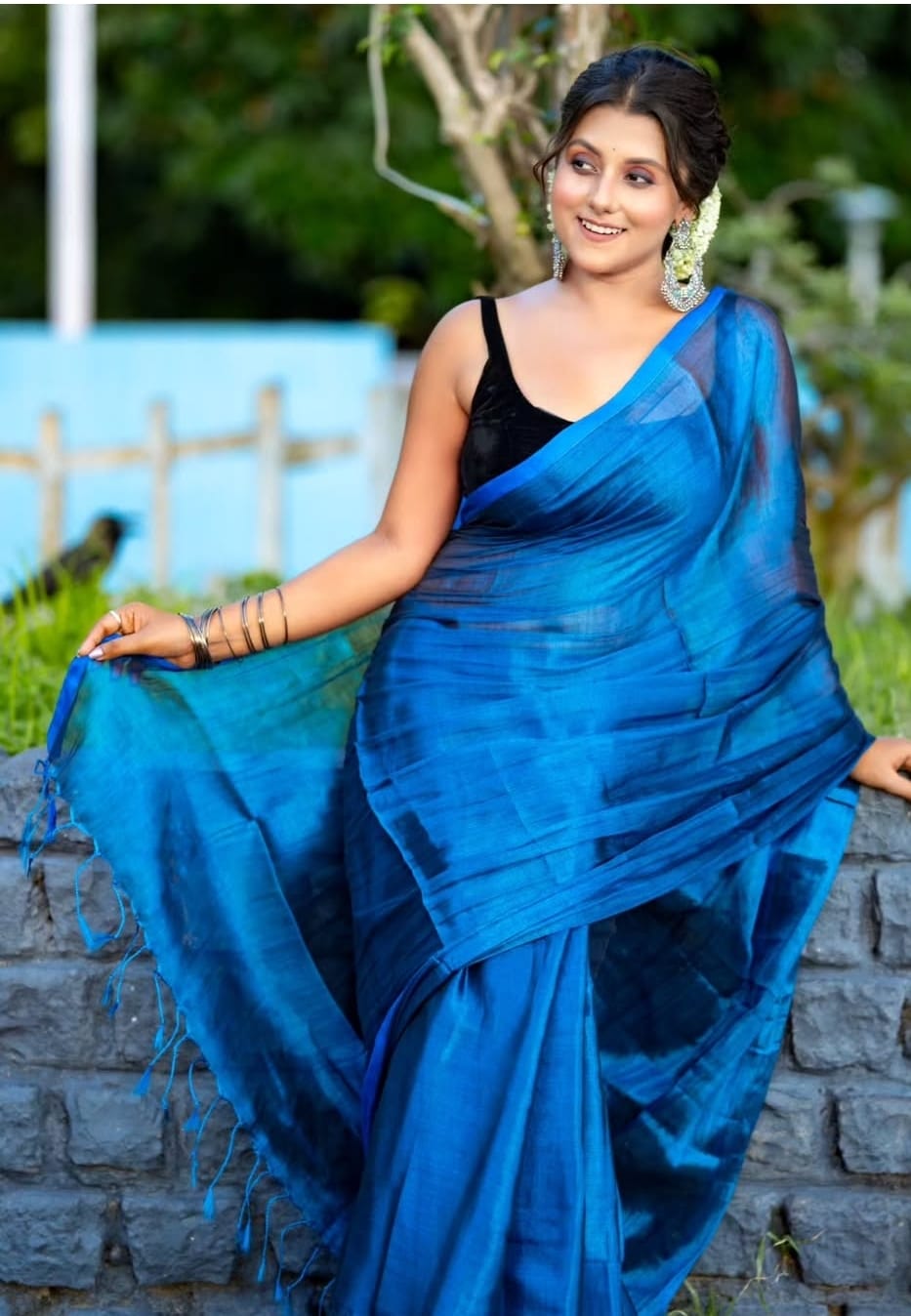 NEEL RATNA | DEEP BLUE COLOUR HANDLOOM TISSUE SAREE