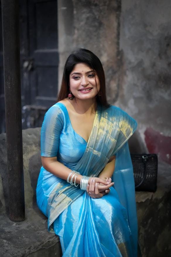 SWARNA NEEL – BLUE GOLD HANDLOOM TISSUE SAREE