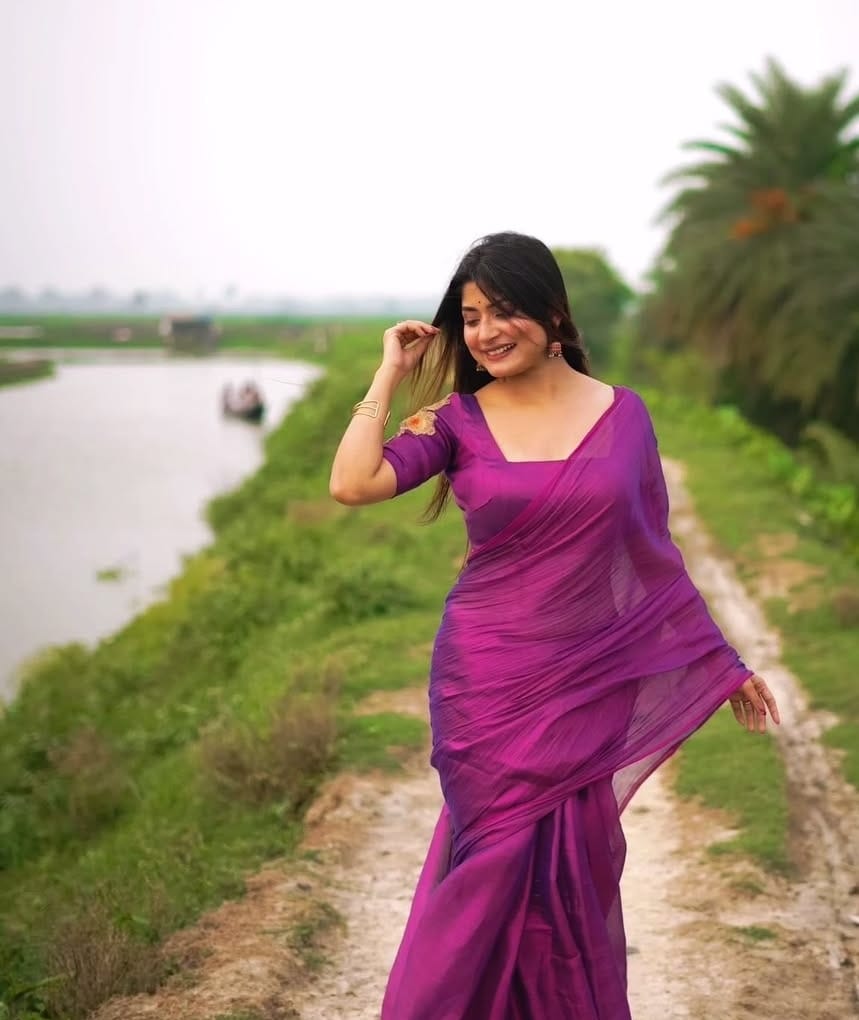 RAAGA DARK PINK HANDLOOM TISSUE SAREE