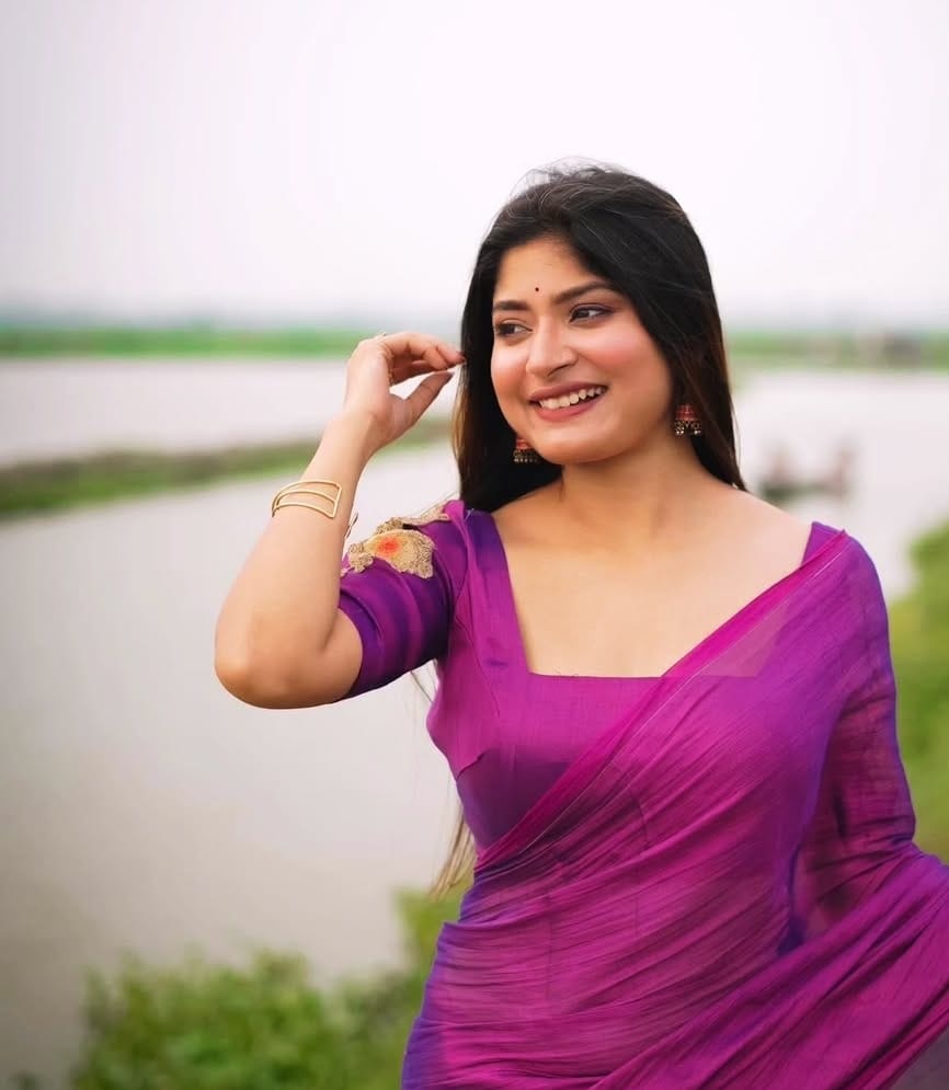 RAAGA DARK PINK HANDLOOM TISSUE SAREE