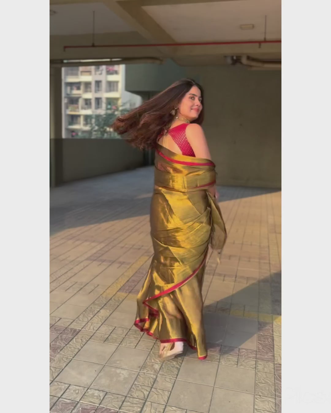 SWARNA RAGINI – GOLD TISSUE SAREE